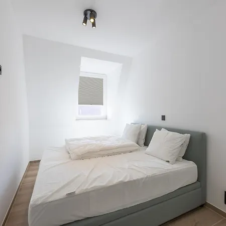 Spacious With 3bedrooms Close To The Sea *